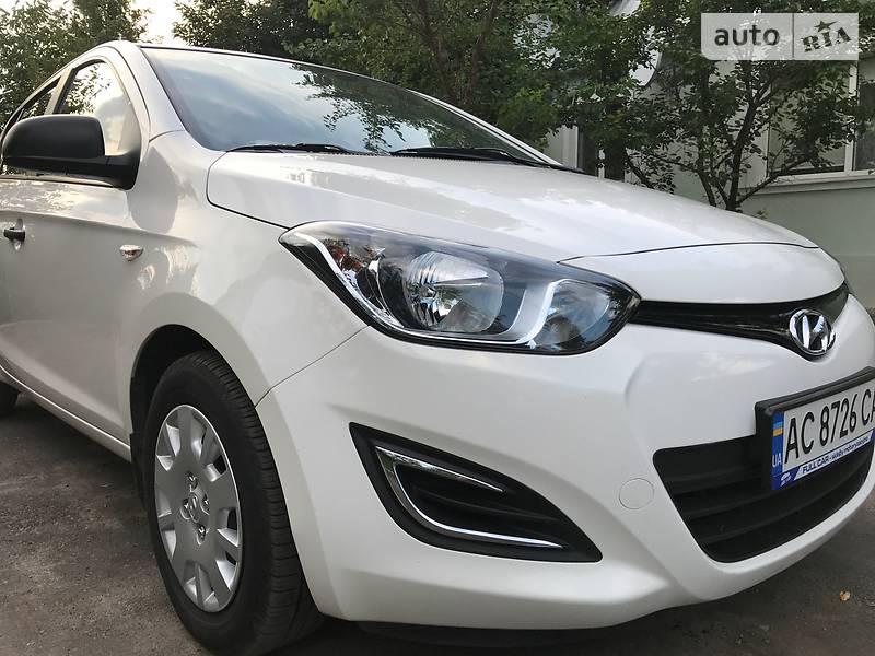 Хэтчбек Hyundai i20 2013 в Харькове