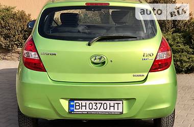 Хэтчбек Hyundai i20 2011 в Одессе