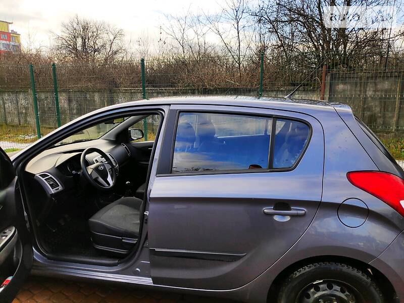 Хетчбек Hyundai i20 2011 в Мукачевому