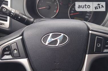 Хетчбек Hyundai i20 2009 в 
