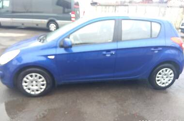 Хетчбек Hyundai i20 2009 в 