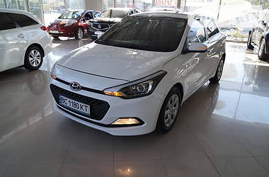 Хэтчбек Hyundai i20 2015 в Одессе