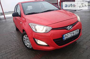 Хэтчбек Hyundai i20 2013 в Тячеве