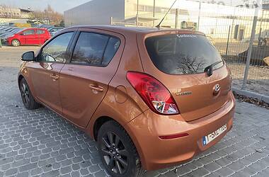 Хэтчбек Hyundai i20 2014 в Львове