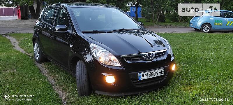 Хетчбек Hyundai i20 2009 в Житомирі