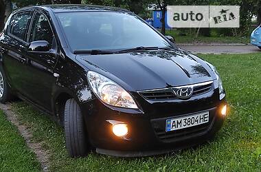 Хетчбек Hyundai i20 2009 в Житомирі