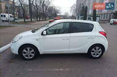 Хэтчбек Hyundai i20 2008 в Черкассах