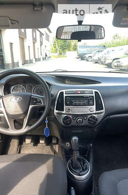 Хэтчбек Hyundai i20 2013 в Калуше