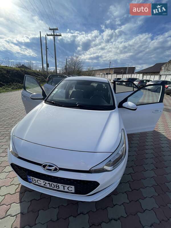 Хетчбек Hyundai i20 2015 в Львові
