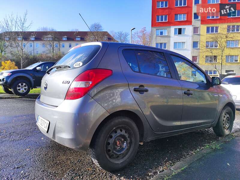 Хетчбек Hyundai i20 2011 в Ківерцях