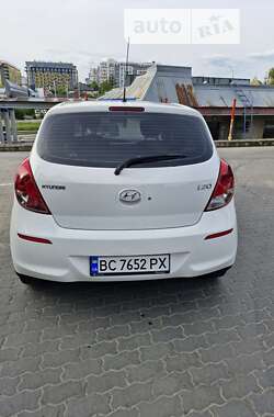 Хэтчбек Hyundai i20 2012 в Львове