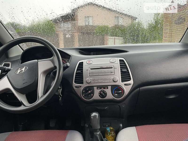 Хэтчбек Hyundai i20 2010 в Виннице