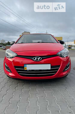 Хэтчбек Hyundai i20 2014 в Киеве