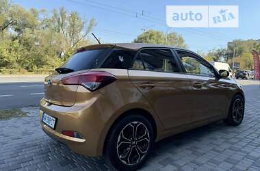 Хэтчбек Hyundai i20 2016 в Киеве