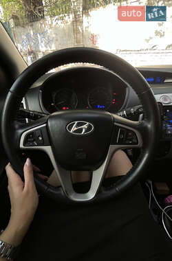 Хэтчбек Hyundai i20 2010 в Днепре