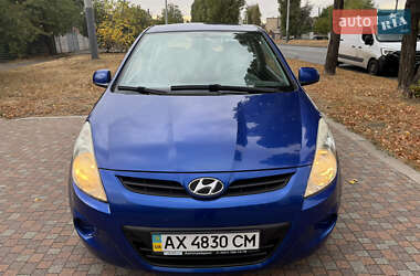 Хэтчбек Hyundai i20 2011 в Харькове