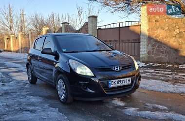 Хэтчбек Hyundai i20 2009 в Киеве