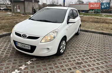 Хетчбек Hyundai i20 2011 в Полтаві