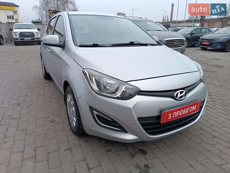 Хетчбек Hyundai i20 2014 в Полтаві