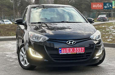 Хэтчбек Hyundai i20 2013 в Львове