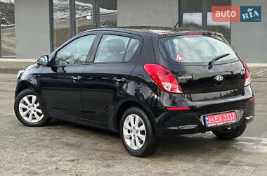 Хэтчбек Hyundai i20 2013 в Львове