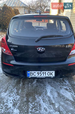 Хэтчбек Hyundai i20 2013 в Болехове