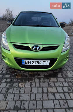 Хэтчбек Hyundai i20 2010 в Одессе