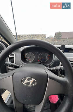 Хэтчбек Hyundai i20 2013 в 