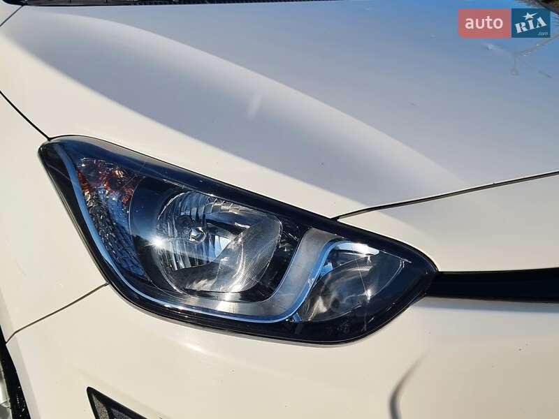Хетчбек Hyundai i20 2014 в Хмельницькому