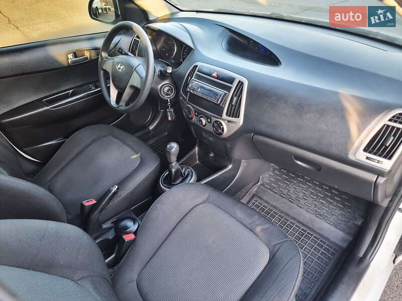 Хетчбек Hyundai i20 2014 в Хмельницькому