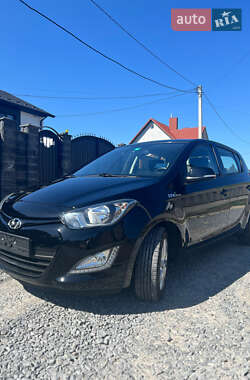 Хетчбек Hyundai i20 2013 в 
