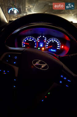 Хетчбек Hyundai i20 2013 в 