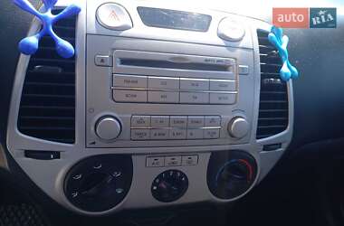 Хэтчбек Hyundai i20 2012 в 