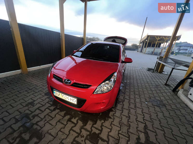 Хетчбек Hyundai i20 2011 в Хмельницькому