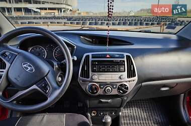 Хэтчбек Hyundai i20 2012 в 