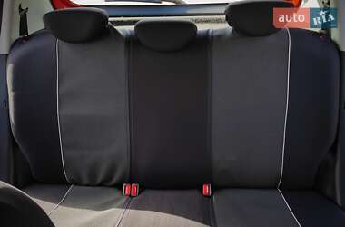 Хэтчбек Hyundai i20 2012 в 