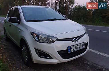 Хэтчбек Hyundai i20 2014 в 
