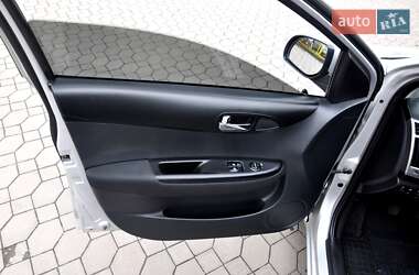 Хэтчбек Hyundai i20 2013 в 