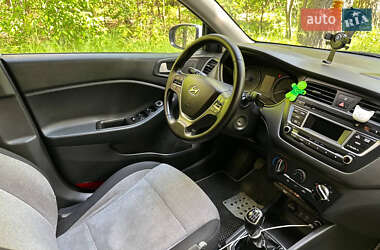 Хетчбек Hyundai i20 2015 в 
