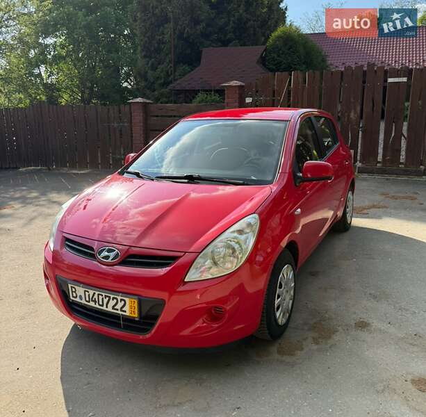 Хетчбек Hyundai i20 2010 в Тлумачі