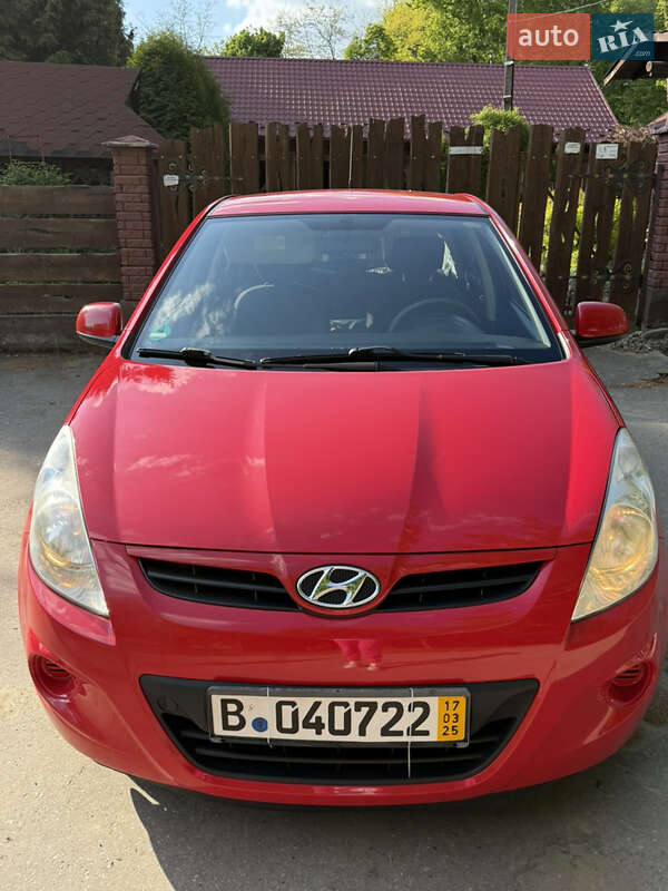 Хетчбек Hyundai i20 2010 в Тлумачі