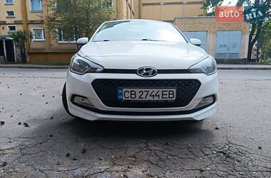 Хэтчбек Hyundai i20 2015 в Славутиче