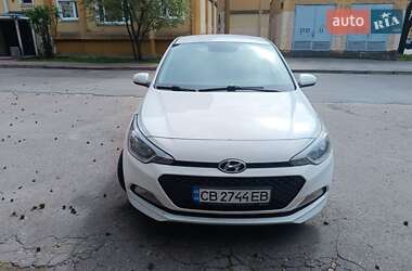 Хэтчбек Hyundai i20 2015 в 