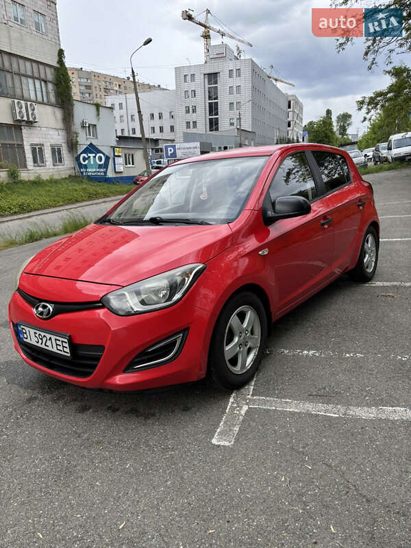 Хетчбек Hyundai i20 2012 в Києві