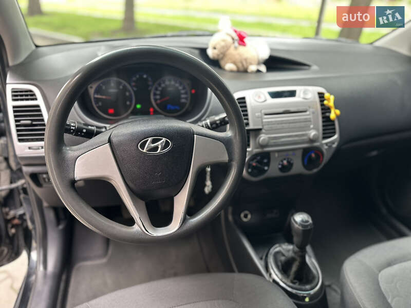 Хетчбек Hyundai i20 2012 в Звягелі
