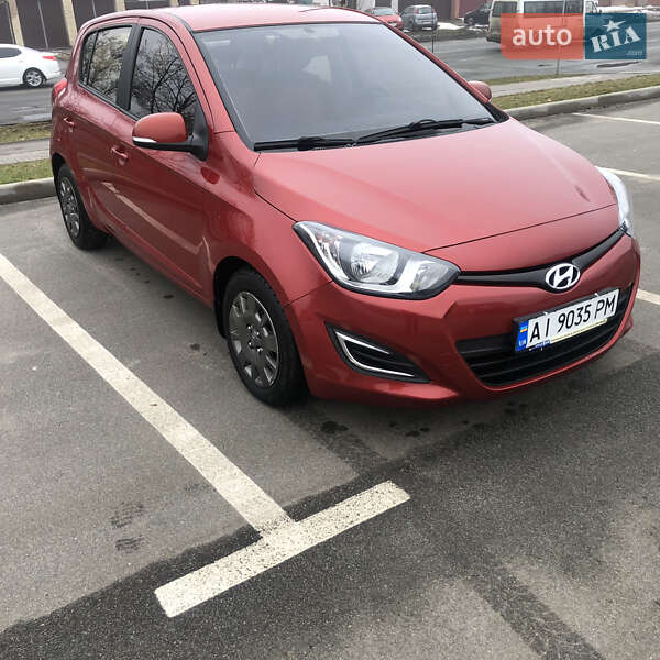Хэтчбек Hyundai i20 2014 в Ирпене