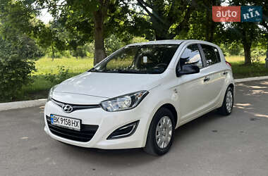 Хэтчбек Hyundai i20 2013 в Ровно