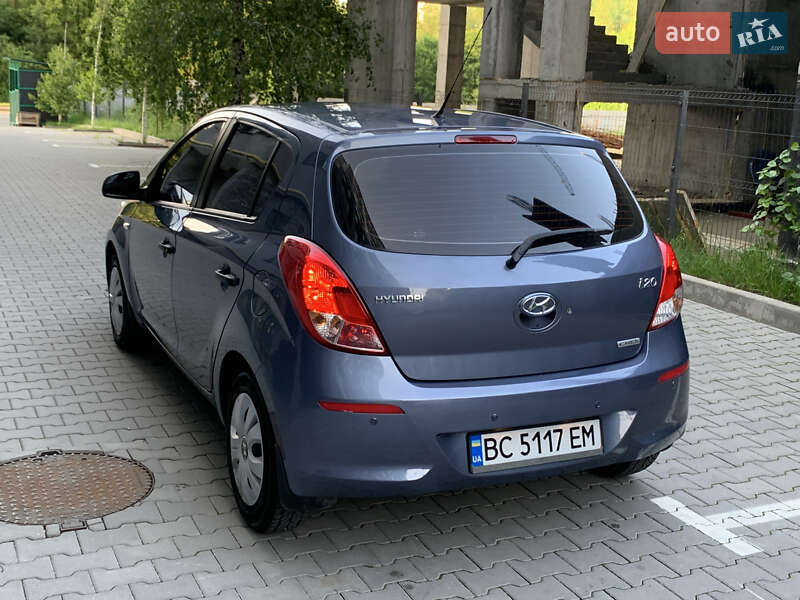 Хэтчбек Hyundai i20 2013 в Хмельницком