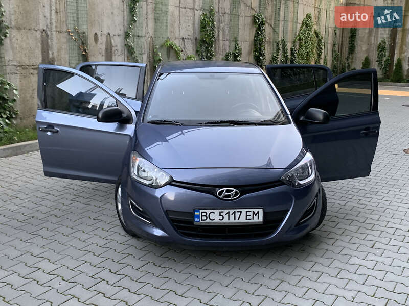 Хэтчбек Hyundai i20 2013 в Хмельницком