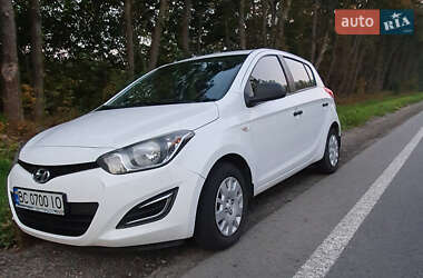 Хэтчбек Hyundai i20 2014 в 